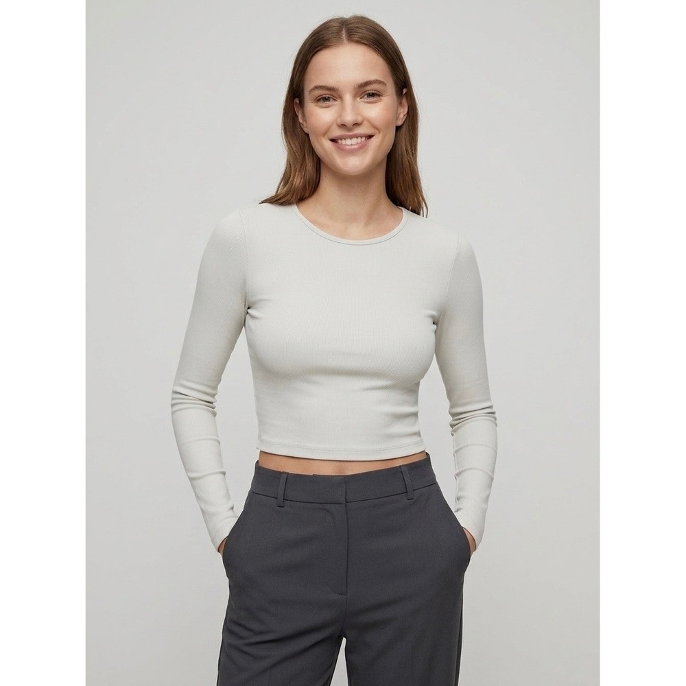 Babaton Contour Long Sleeve Crewneck Cropped T-Shirt Light Grey Size M 101195
